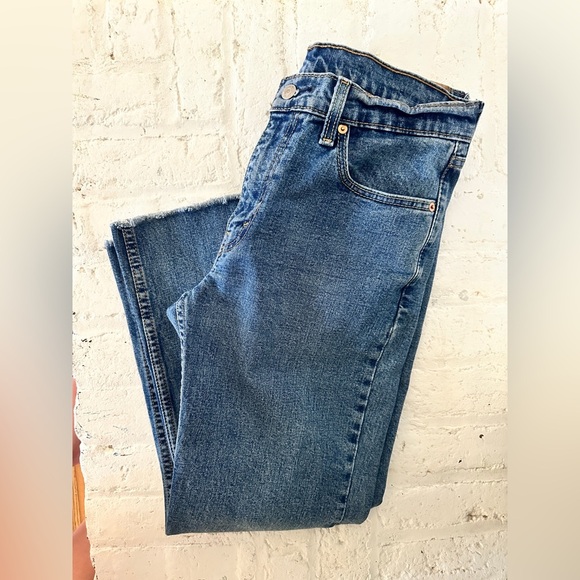 Levi’s 514 Straight Fit Men’s Jeans Frayed Hem– 32x30 Medium Wash - Picture 7 of 8